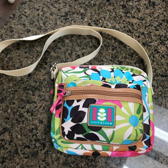 Lily Bloom Handbags - ❣️Lily Bloom crossbody,EUC!